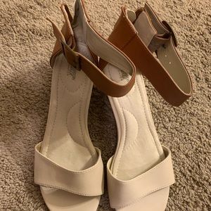 Cushion Walk by Avon Wedges